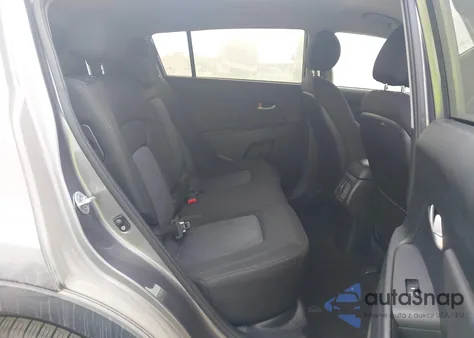 2015 Kia Sportage Lx z USA, uszkodzony, nr VIN KNDPB3AC2F7787634